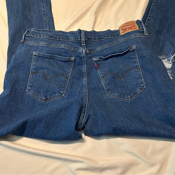 Levi’s 724 High Rise Straight Jeans Size 34 Distressed Blue Denim - Picture 9 of 10